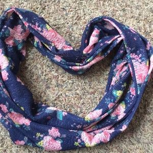 Never worn flower print knit infinity scarf